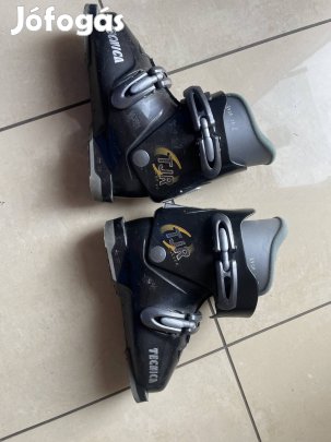 Gyerek síbakancs 240mm