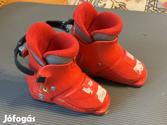 Gyerek síbakancs, sícipő. Belső talphossz: kb160 mm. kényelmes, meleg