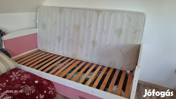 Gyerekágy Leesésgátlóval, Matraccal, Ágyneműtartóval