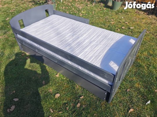 Gyerekágy  heverő