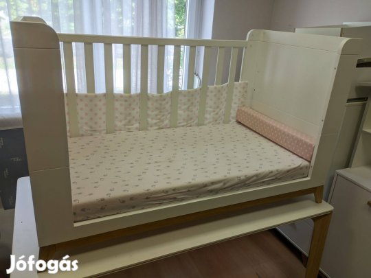 Gyerekágy kivehető ráccsal