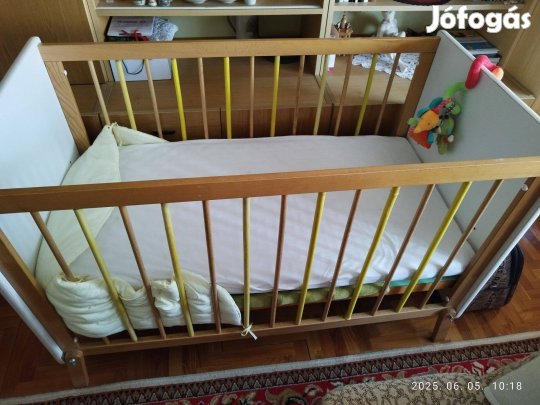 Gyerekágy matraccal