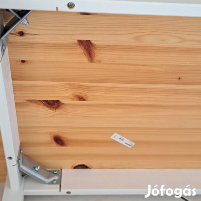 Gyerekasztal székkel