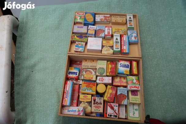 Gyerekjáték vegyesbolthoz mini árukészlet gyűjtemény