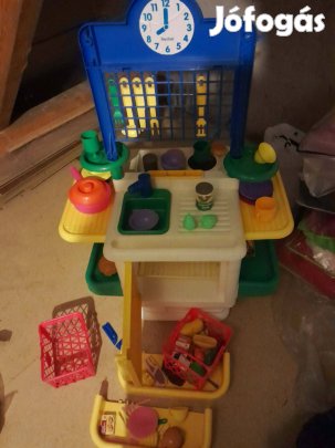 Gyerekkonyha tartozékokkal