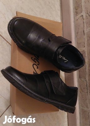 Gyermek 34-es tepőzáras ünneplős cipő eladó
