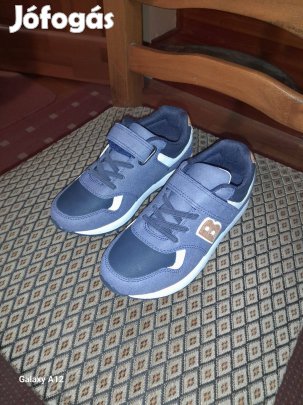 Gyermek cipő Victory eladó 33-as