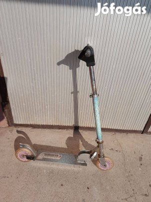 Gyermek gyerek roller kapható -alig használt-
