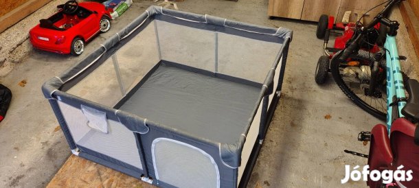 Gyermek járóka 120x120 fémvázas 