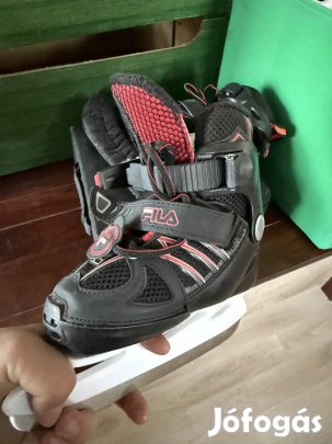 Gyermek korcsolya X-One Ice Black/RED, 32-35 méretben