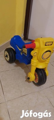 Gyermek motor eladó szép állapotban!