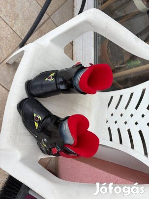 Gyermek sícipő 30-31-es méret jó állapotú