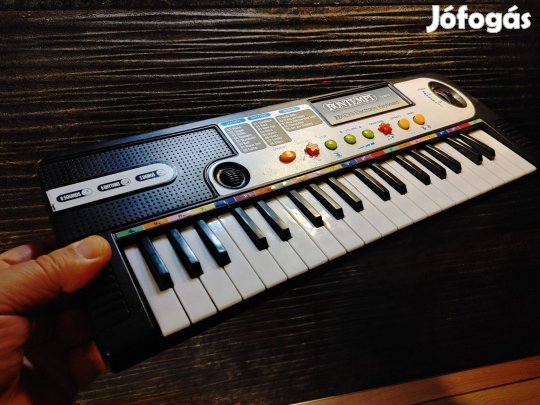 Gyermek szintetizátor - használt- ceruza elemes