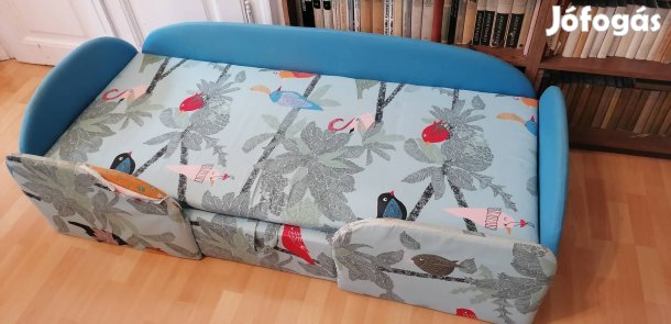 Gyermekágy, ágyneműtartós