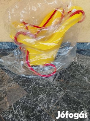 Gyermekhinta vadonatúj