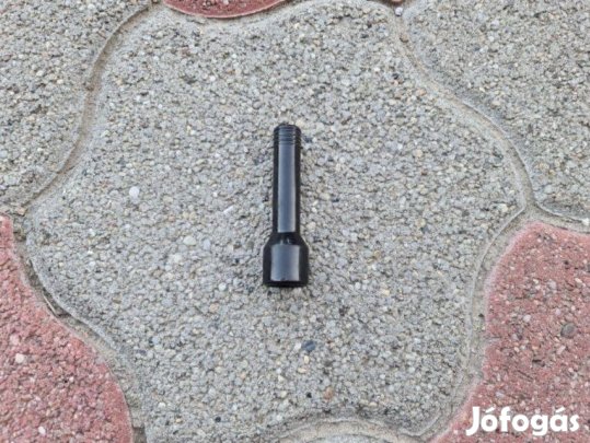 Gyertyapipa motorkerékpár vagy fűnyíróhoz vagy máshoz, régi jó minőség