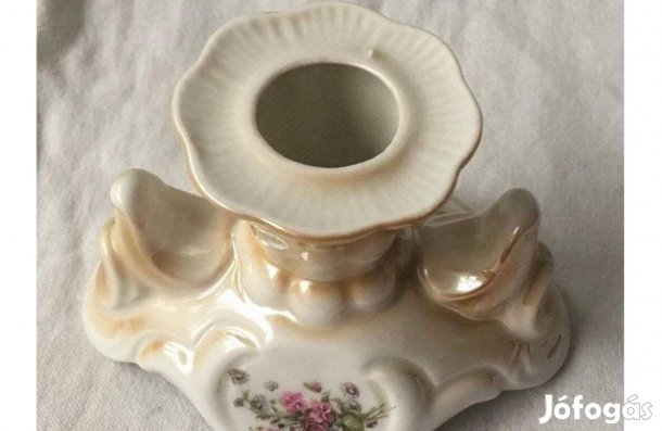 Gyertyatartó virág mintával