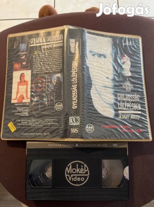 Gyilkosság lóiépésben akció vhs 