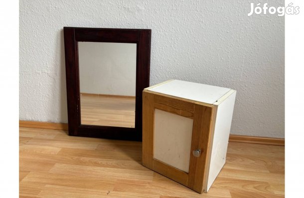 Gyógyszeres szekrényke és fali tükör együtt