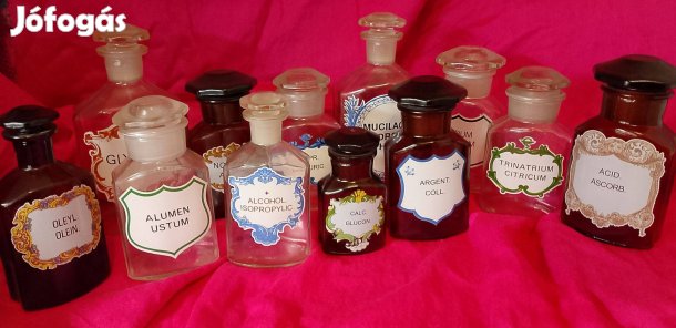 Gyógyszertári patikai üvegek