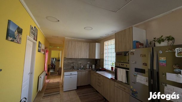 Gyömrő, Gyömrő Városközpont út, 74 m2-es, társasházi lakás, 3+1 szobás