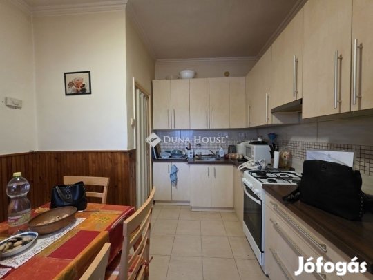 Gyömrői eladó 213 nm-es ház