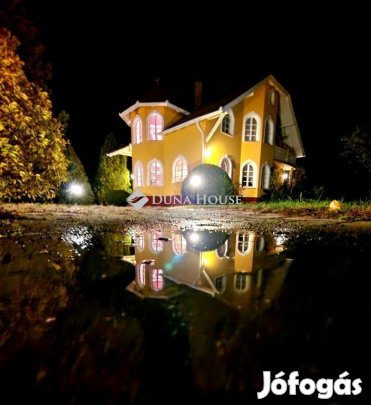 Gyömrői eladó 340 nm-es ház