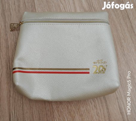 Gyöngyházas női neszesszer