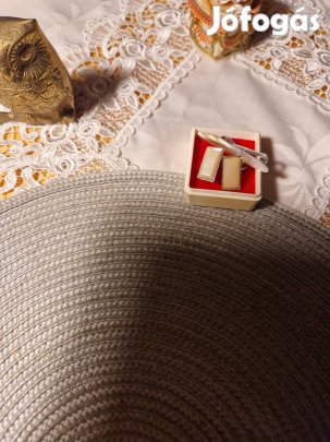 Gyöngyházdíszítésű mandzsetta nyakkendő tű szet.