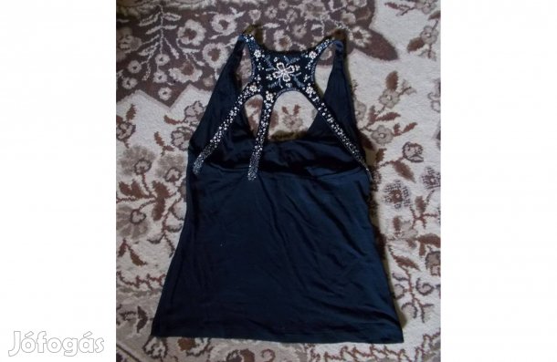 Gyöngyös hátpántos női felső