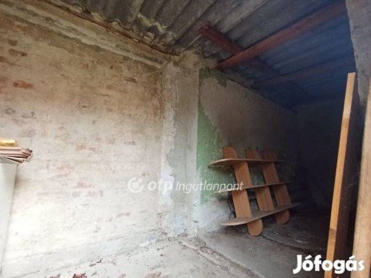 Gyöngyösi 50 nm-es lakás eladó