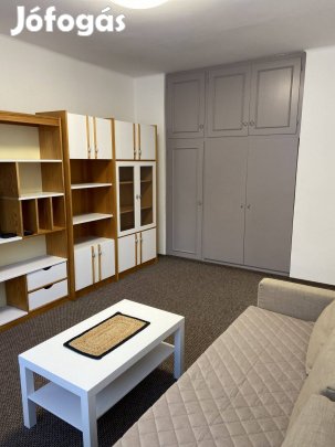 Gyöngyösön kétszobás lakás kiadó