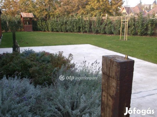 Gyöngyöstarjáni 63 nm-es ház eladó