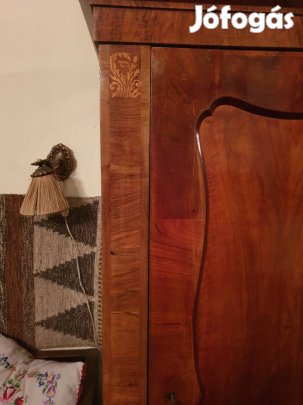 Gyönyörű Biedermaier szekrények eladók Békéscsabán