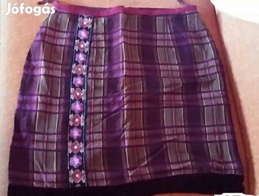 Gyönyörű Jones 42~Es Szoknya