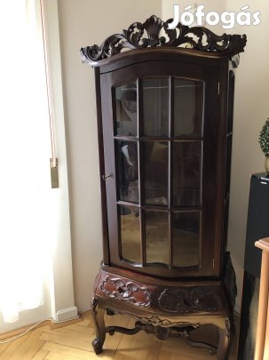 Gyönyörű Tálaló Vitrin