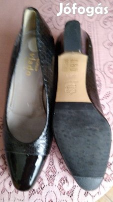 Gyönyörű Vlado boutique modell, olasz bőrcipő