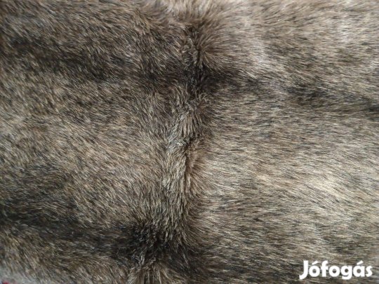 Gyönyörű, hosszú szőrű műszörme darabok eladók