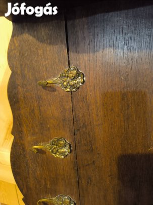 Gyönyörű  regi fogas-es kalaptartó