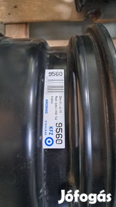 Gyönyörű állapotú acélfelni Volvo S80-as autóra