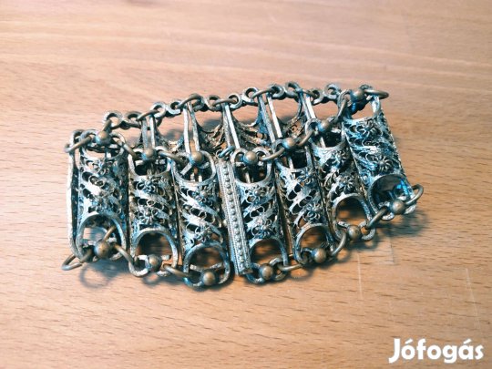 Gyönyörű antik, míves, domború mintájú fém karkötő (19x3,5cm)