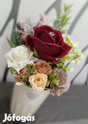 Gyönyörű bársony rózsás asztali dekoráció 30cm