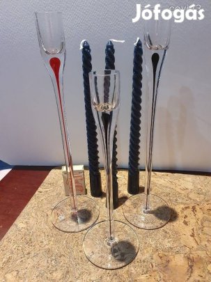 Gyönyörű hibátlan üveg gyertyatartók igényes csavart gyertyákkal