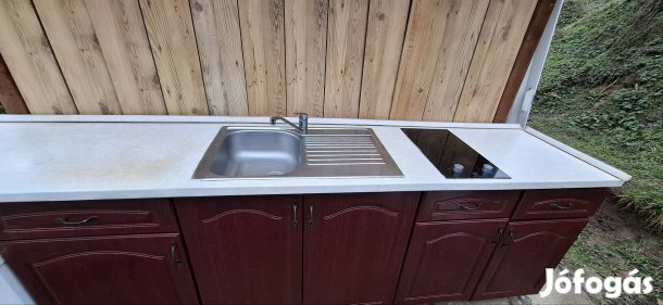 Gyönyörű konyhabútor szett gépesítve eladó 