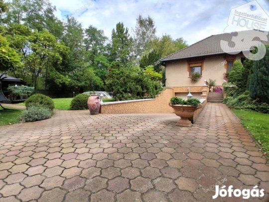 Gyönyörű környezetben igényes vevőknek!