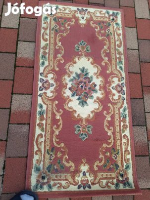 Gyönyörű mintájú szőnyeg eladó