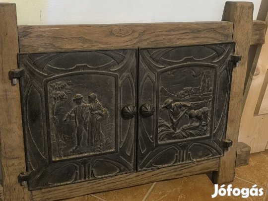 Gyönyörű öntöttvas kályhaajtó/parazsajtó 