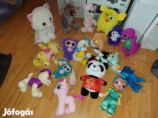 Gyönyörű plüss csomag a fehér cica 32 cm