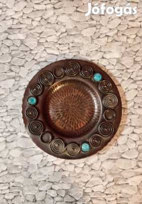 Gyönyörű rézötvözet dísztál