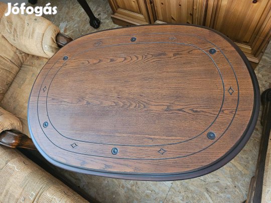 Gyönyörű tölgy dohányzóasztal